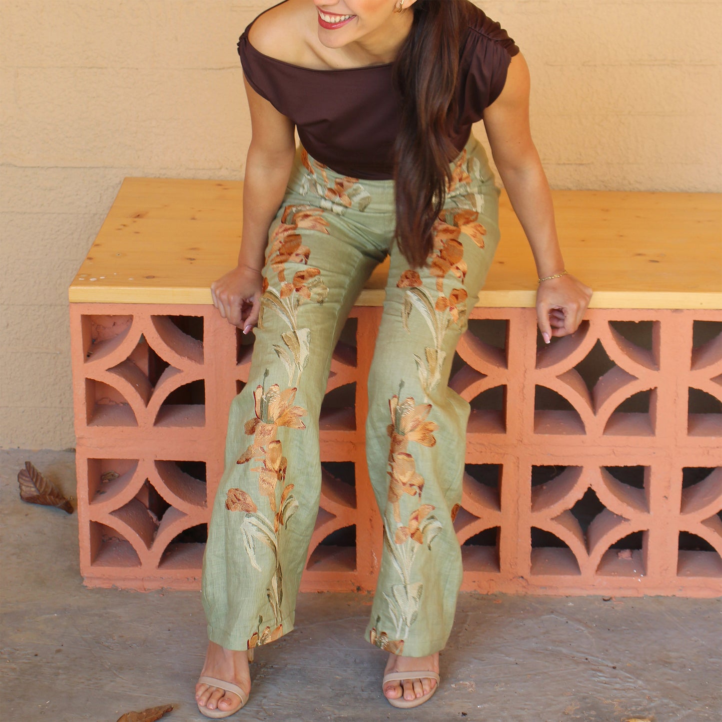 Embroidered linen trousers