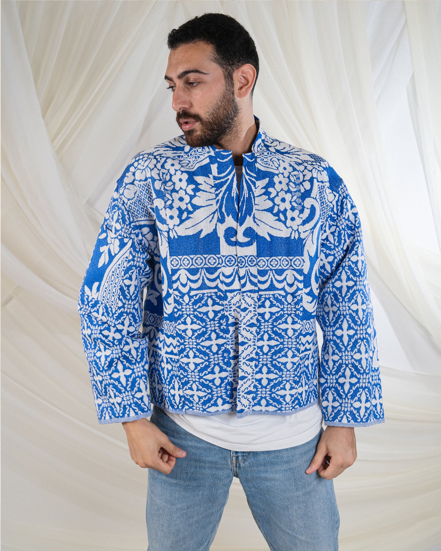 Damask blue jacket
